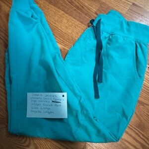 Figs Zamora joggers in Oasis